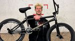 Timon Westermann ist ab sofort über SIBMX für Sunday Bikes und Odyssey BMX unterwegs. Anstatt Blumen gibt es diesen Bikecheck.