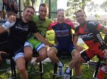Cadel Evans unter Freunden - Jens Voigt, Ivan Basso und Chris Horner.