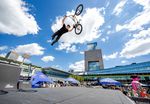 Endlich volljährlich! Max Martin Groß feierte seinen 18. Geburtstag auf der Eurobike mit einem dicken Superman Seatgrab. Herzlichen Glückwunsch!