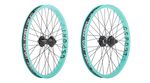 Auf der Suche nach freshen Wheels für deinen Whip? Dann check mal die neuen Elite-Laufräder von G-Sport mit zahnpastafarbenden Ribcage-Felgen!