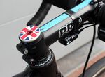 Wie sollte es anders sein. An Sir Bradley Wiggins Bike finden wir natürlich Anspielungen auf sein Heimatland. 