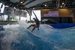 SURFBOARD TEST TOUR Jochen Schweizer Arena