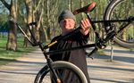 Evan Brandes hat von Mankind Bike Co. ein neues Rad spendiert bekommen, das rund um die Sunchaser-Signatureline von Daniel "Ralle" Juchatz aufgebaut ist.