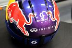 Dieser Helm wurde von Scott extra für die Bedürfnisse der Red Bull Racing Crew angefertigt.