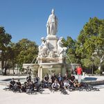 Gang! Gruppenbild der Frankreichreisegruppe in Nîmes