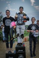 Die Gewinner des Jams beim Finale der "Barons of Trails"-Tour 2017 an den Tretlager Trails in München (v.l.n.r.): Chris Halbritter (2), Jonas Lindermair (1.) und Phillip Klier (3.)