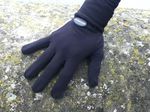 Leichte Handschuhe halten deine Hände warm.