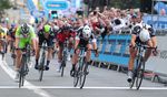 Marcel Kittel gewinnt knapp vor Cavendish. (Foto: Alex Whitehead/SWPix.com)
