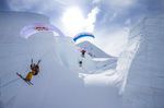 Jon Devore und Filippo Fabbi heben ab; Foto: Red Bull
