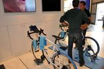 Die T2092 Tablethalterung von Tacx macht Sinn beim Rollentraining. Bleibt zu hoffen, dass wir das Ding niemals bei jemandem auf der Straße antreffen.