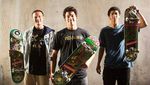 Das Primitive Skateboarding Team mit Carlos Ribeiro, Paul Rodriguez und Nick Tucker