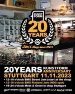 Der kunstform BMX Shop feiert am 11. November 2023 in Stuttgart sein 20-jähriges Bestehen und ihr seid alle herzlich dazu eingeladen! Mehr dazu hier.