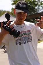 Ole Peter ist jetzt nicht nur der Haus- und Hoffilmer, sondern auch der neue TM vom kunstform BMX Shop. Herzlichen Glückwunsch!