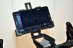 T2092 mit einem Samsung Galaxy Tab 4 8.0 auf dem gerade die Tacx-Cycling App läuft.