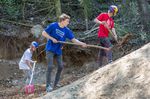 Der eigene Parcours bedeutet auch eine Menge Arbeit! Peter mit Thomas Genon und Anton Thelander © Markus Grebe